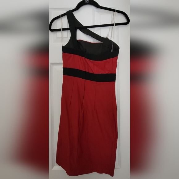 Red mini dress - Picture 2 of 4